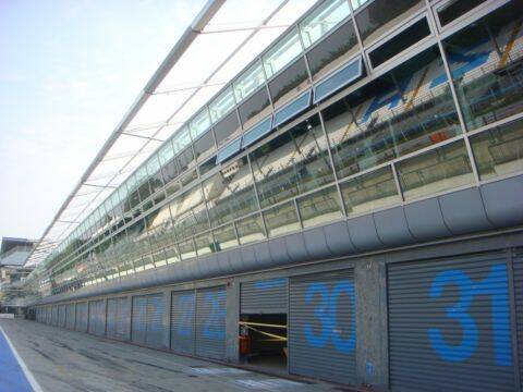 monza-autodromo-box-mb