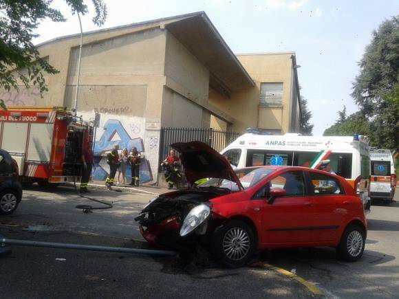 monza-via-solferino-incidente-18luglio-mb4