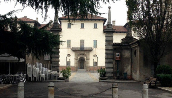 Cesano-Maderno1Palazzo-Arese-Borromeo1-mb