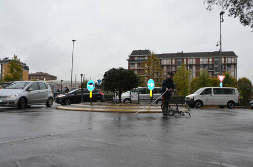 monza-incidente-ciclista-rotonda-via-azzone-visconti-mb