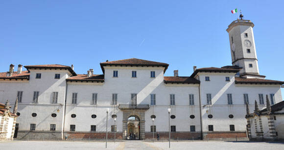 Cesano-Maderno-Palazzo-Arese-Borromeo2-mb