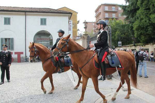 carabinieri-a-cavallo-must