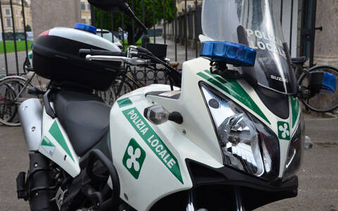 Polizia-locale-moto-mb