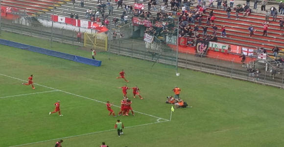 calcio-monza-stadio-brianteo-esultanza-mb