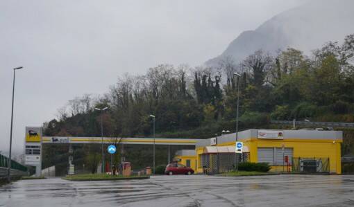 Mandello_Superstrada-36_stazione-servizio_2014-1-510x299