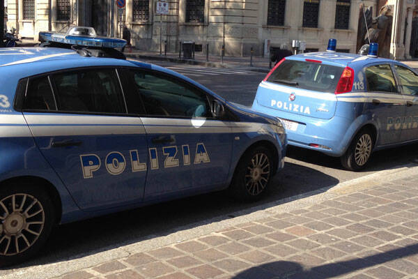 Polizia-stato-auto4-2-mb