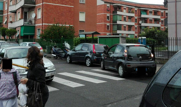 monza-via-robbia-caos-auto-scuola