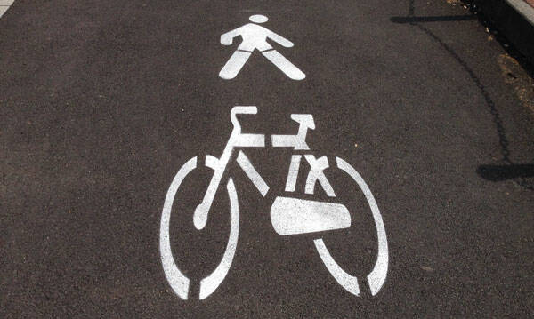 pista-ciclabile-simbolo-bici-2mb