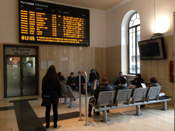 stazione-monza-sala-attesa-treni-mb