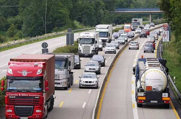 coda traffico autostrada - mb