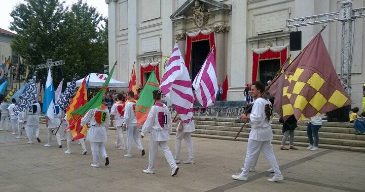 palio-degli-zoccoli-desio-2016-5-mb