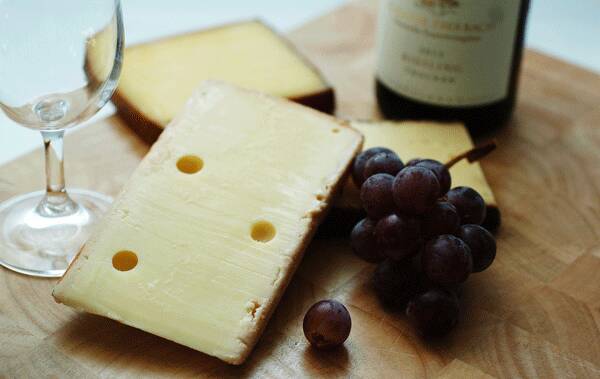 cibo-vino-uva-formaggio-free-web