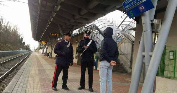 arresto carabinieri treno binari stazione - mb (2)