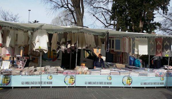 forte-dei-marmi-ambulanti-mercato23