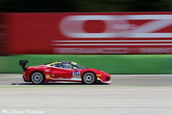 Ferrari-Challenge-domenica-2017-by-Luca-Colnago-3