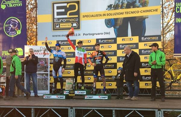 premiazione-elite-uomini-ciclocross