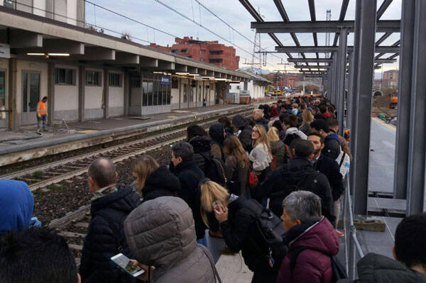 treni-ritardo-attesa