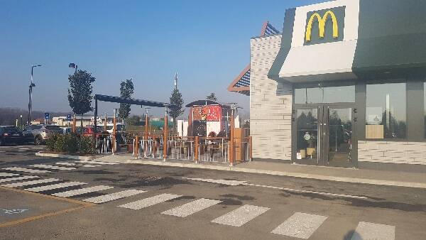 nuovo-mcdonald's-arcore-3-mb