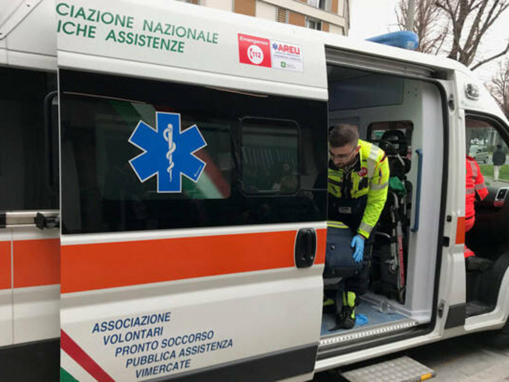 ambulanza-croce-bianca-mb-45