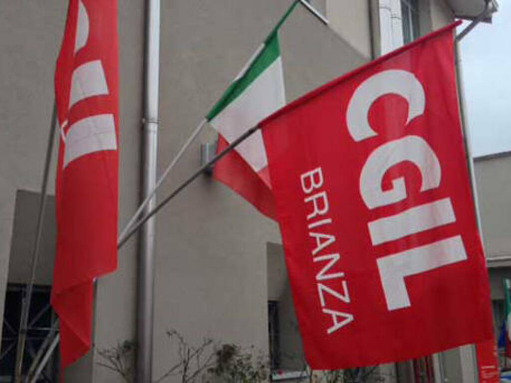 cgil-brianza-sede-monza-bandiere-mb-600x343