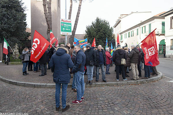 sindacati-pensionati-critica-al-Def10-mb