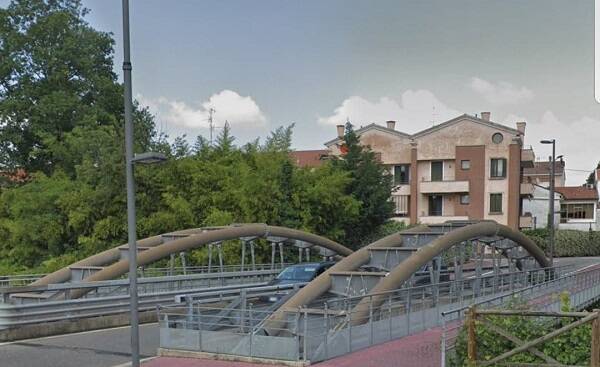 cesano maderno ponte via marelli chiuso per vibrazioni anomale