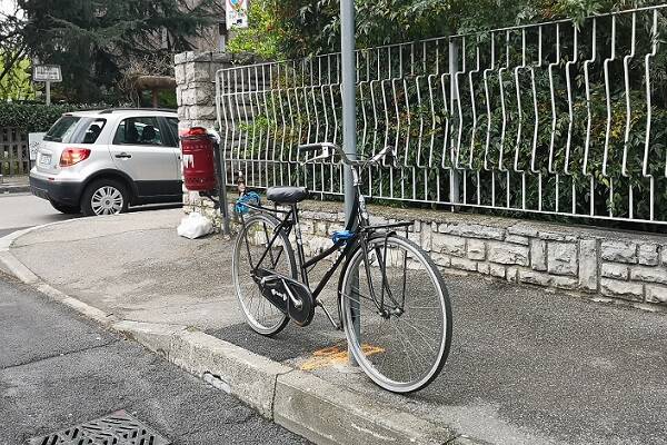 Monza-bici-rubate-Via-Fogazzaro-3