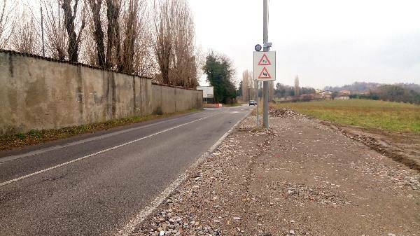 Besana-in-brianza-lavori-pista-ciclopedonale-strada-verso-villa-mb