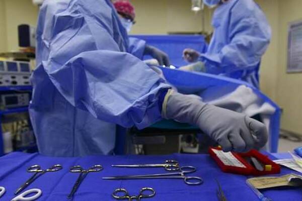 operazione-ospedale-infiermiera-medico-600x400