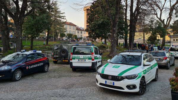 controlli polizia locale carabinieri stazione monza