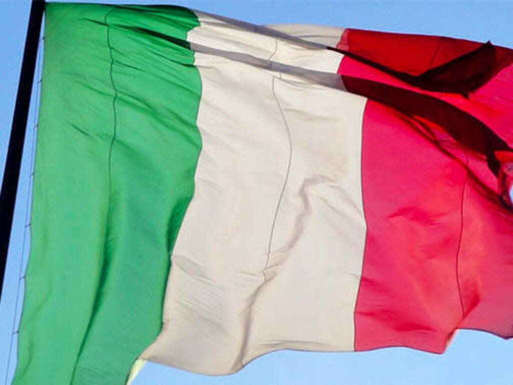 italia-bandiera-free-web