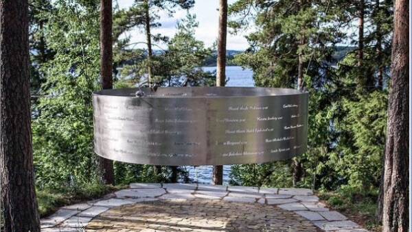 monumento strage utoya