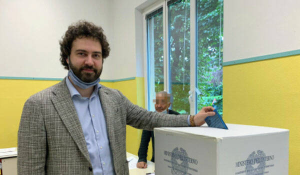 Francesco-cereda-al-voto-vimercate