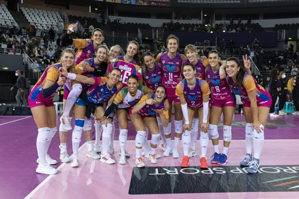 vero-volley-monza-femminile-acqua-e-sapone-roma