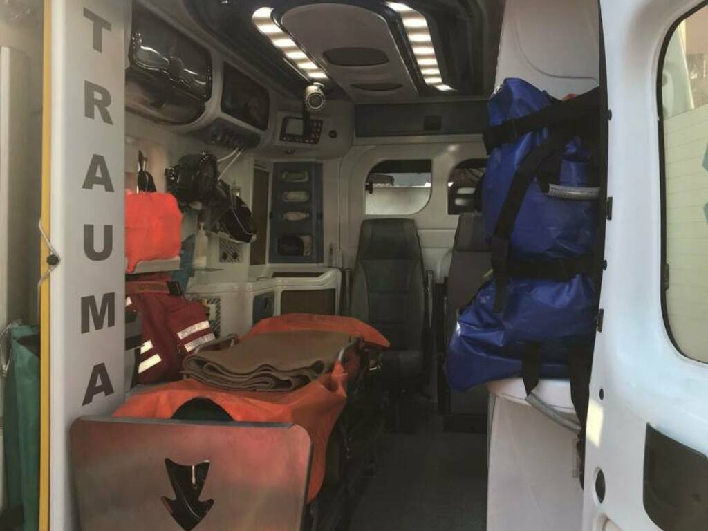 Ambulanza-interno-02-mb