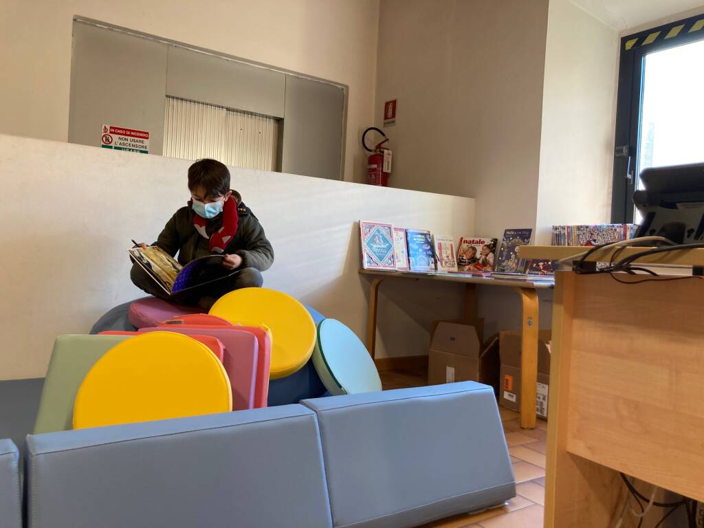 villasanta biblioteca civica area lettura bambini  1