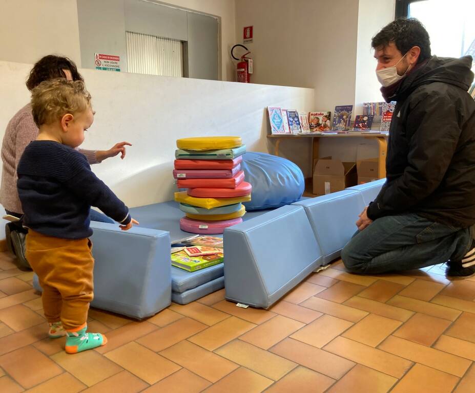 villasanta biblioteca civica area lettura bambini  2