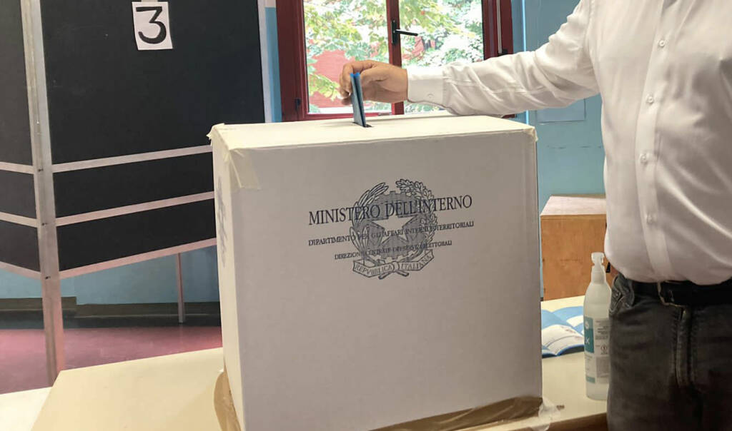 elezioni urna votazioni