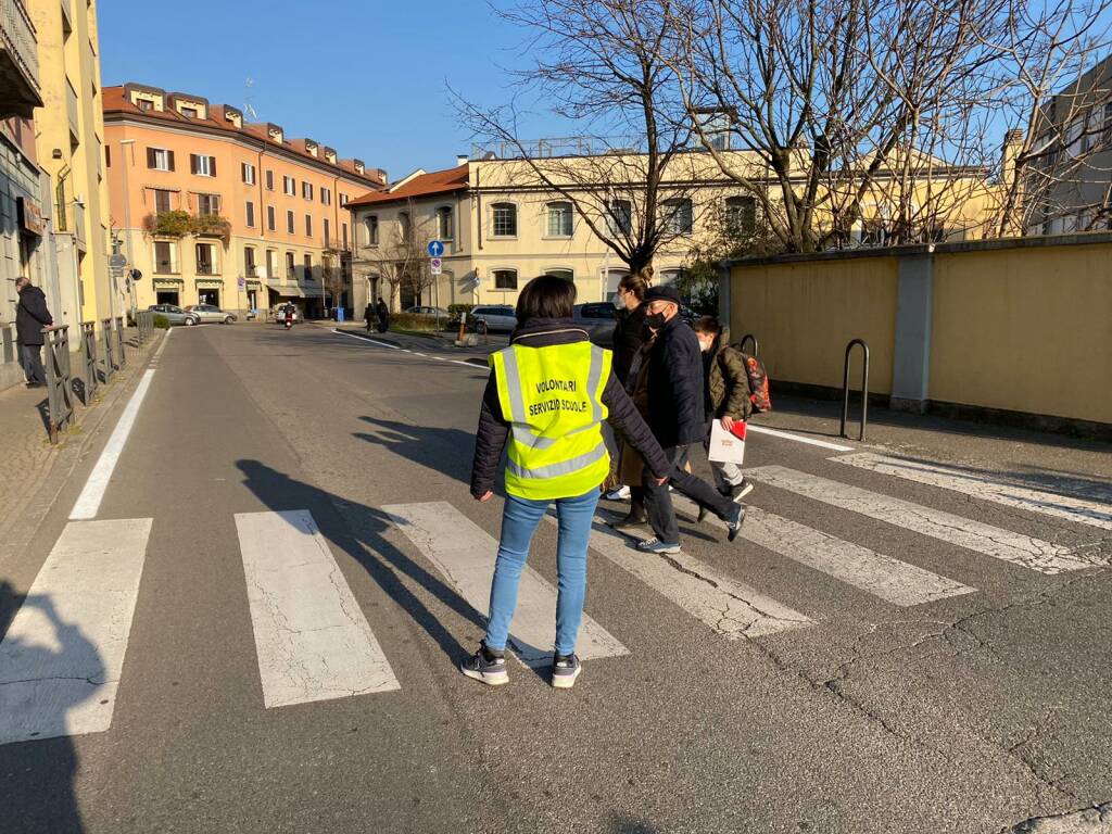 reddito di cittadinanza scuole monza