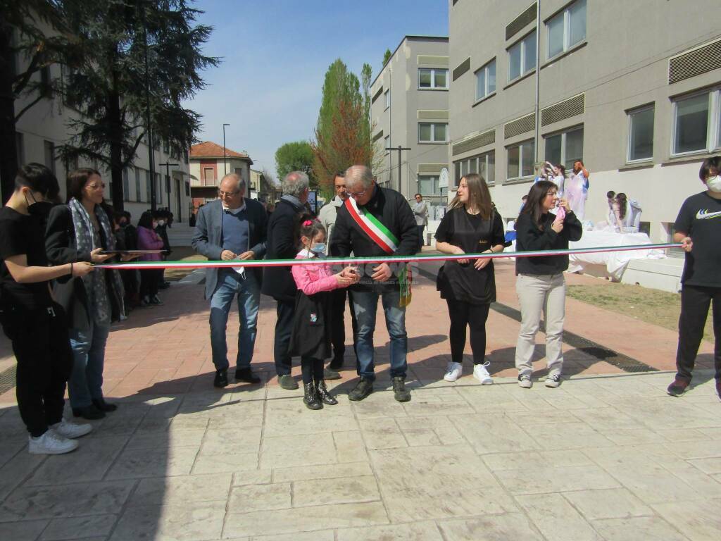 inaugurazione via cozzi cesano maderno