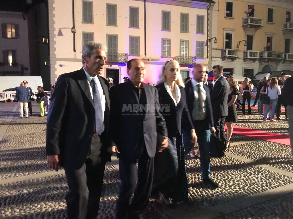 Berlusconi fascina Monza festa Arma dei Carabinieri