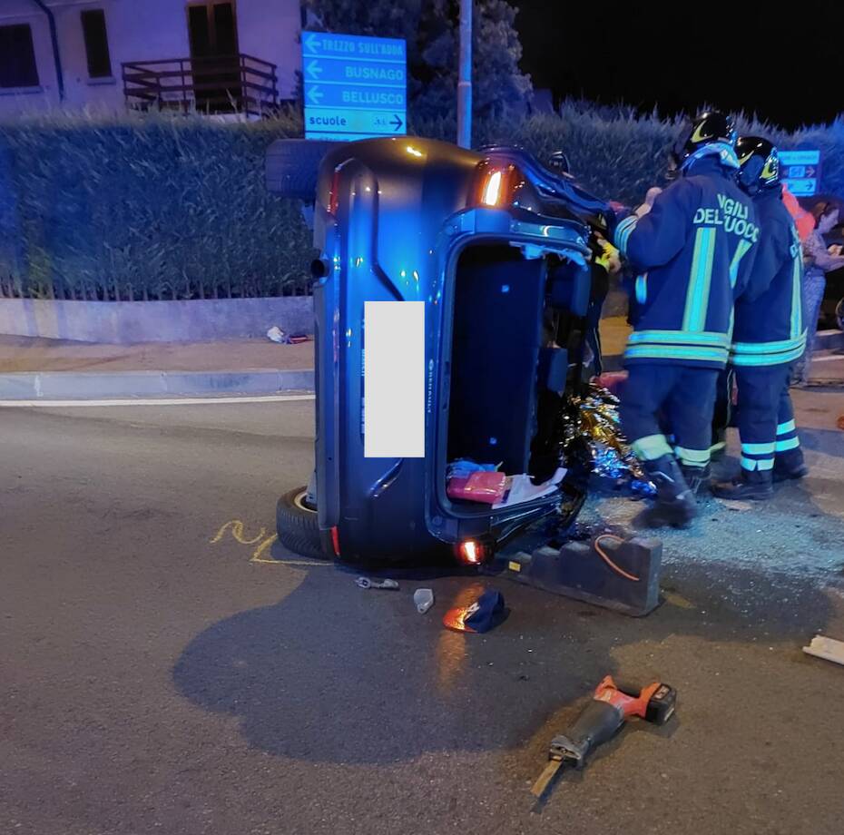 ornago incidente auto ribaltata