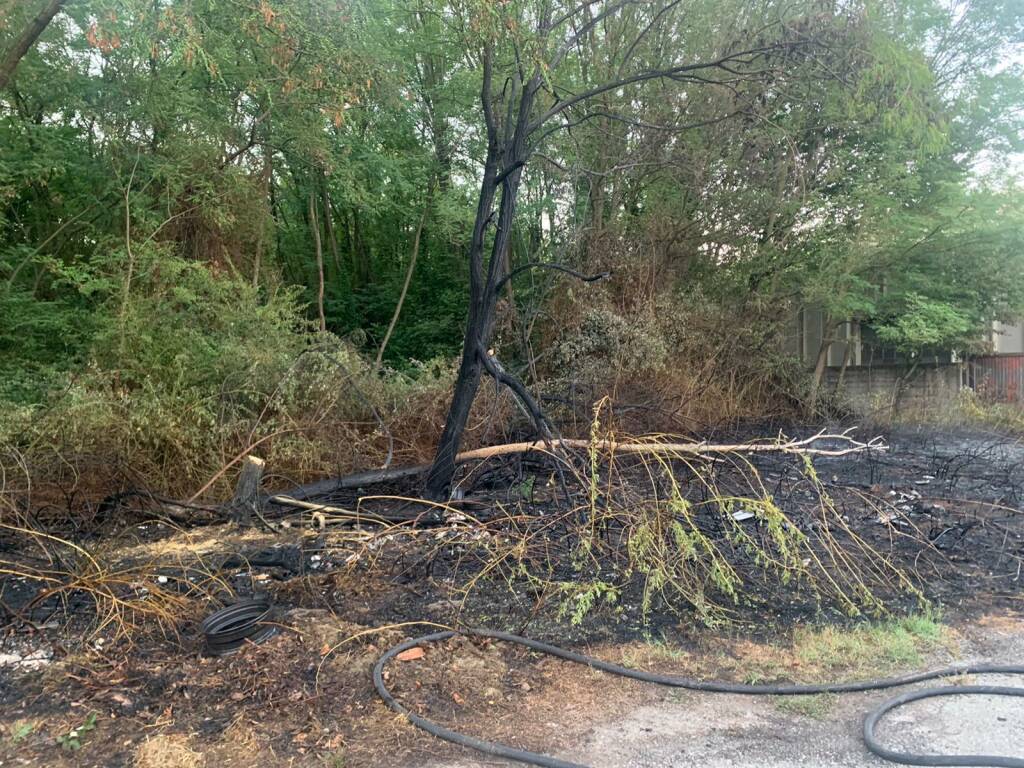 incendio seveso abbandono rifiuti