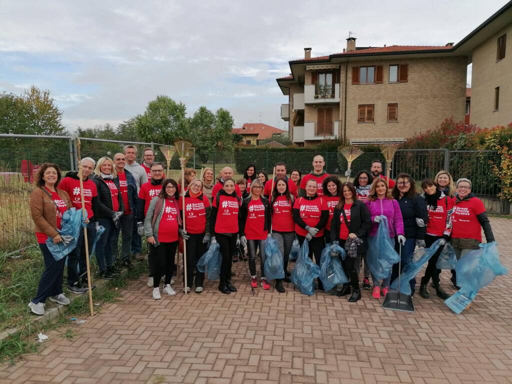 clean up day desio 