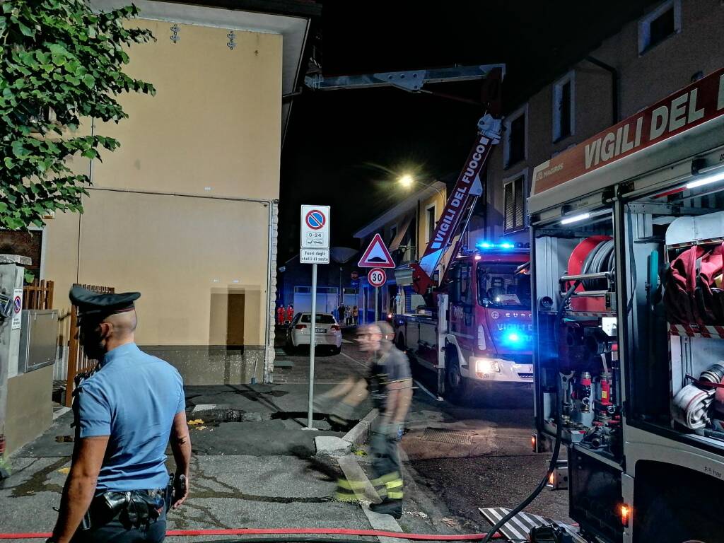 seregno incendio via pasubio