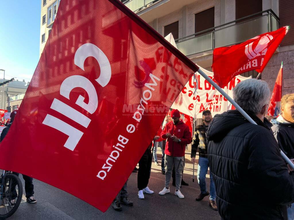 sindacati bandiere sciopero generica mb