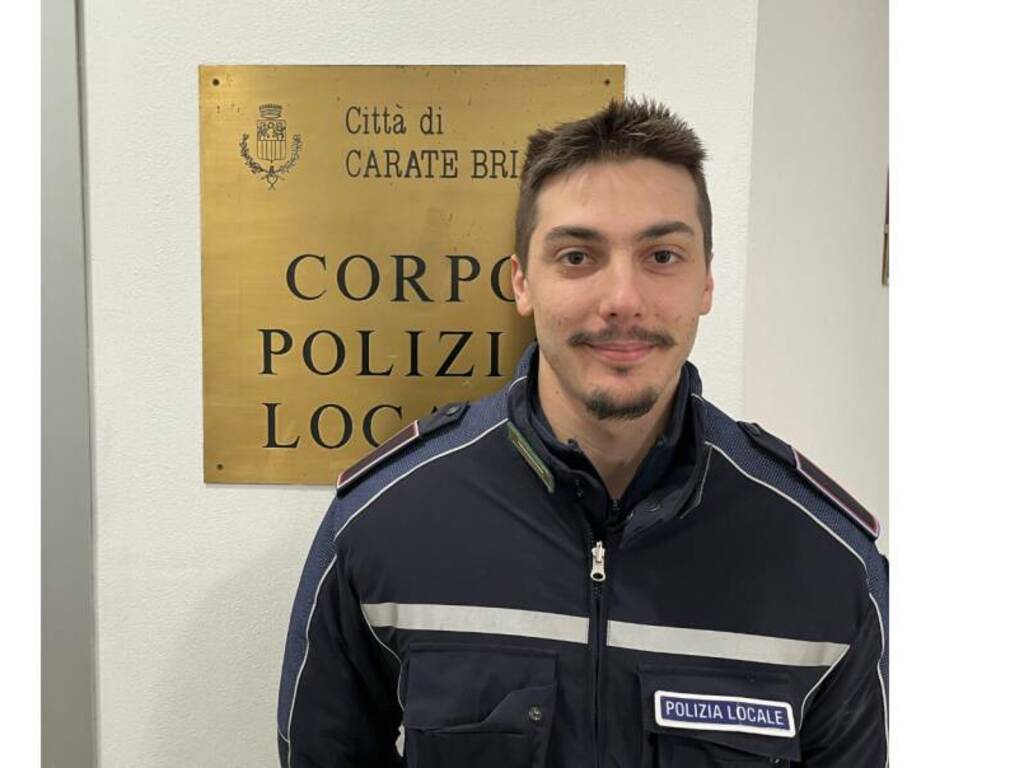 L'agente della Polizia Locale di Carate Ivan Montanino