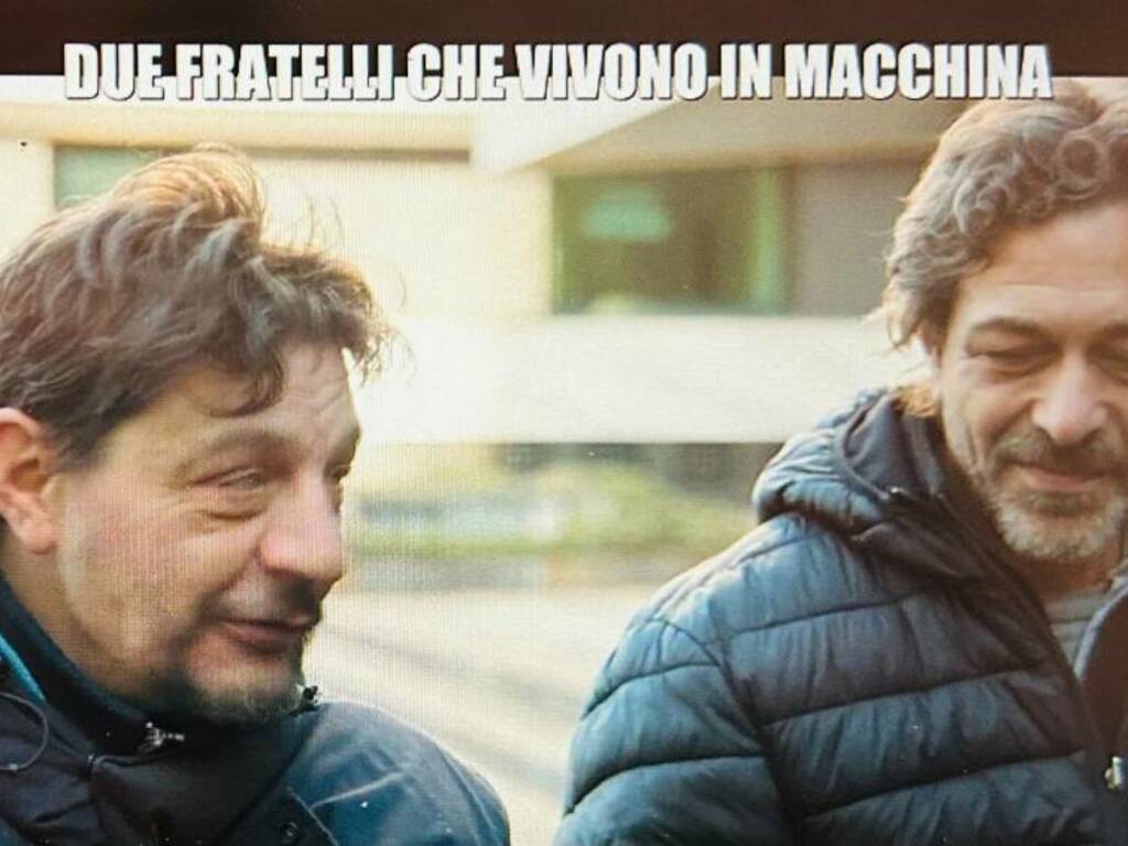 fratelli vivono in auto vimercate