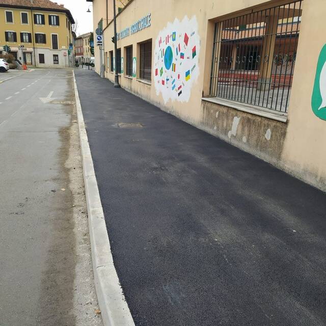 usmate asfaltatura via Cavour