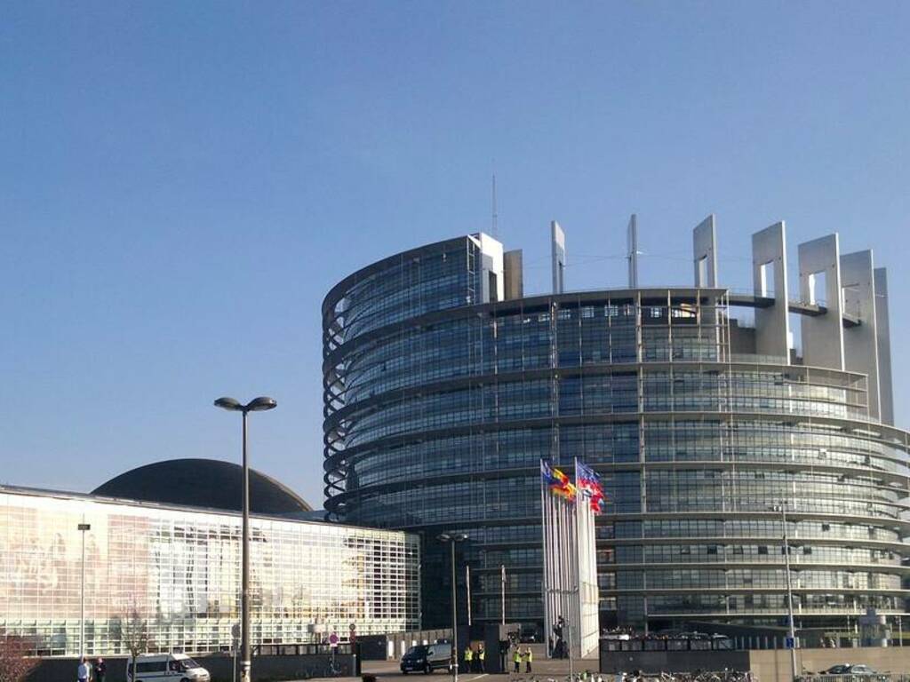 parlamento europeo freeweb